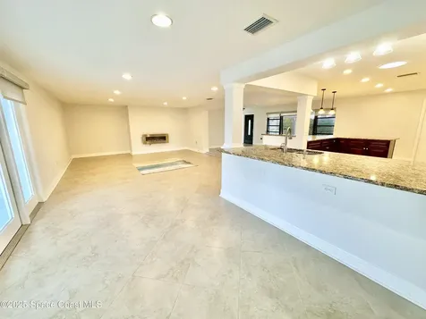 425 Penguin Drive Satellite Beach FL 32937
