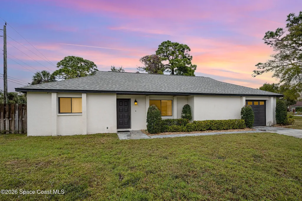 696 Las Palmas Way Melbourne FL 32940