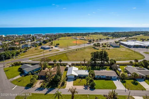 2047 Barracuda Avenue Melbourne Beach FL 32951