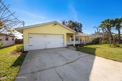 2047 Barracuda Avenue Melbourne Beach FL 32951