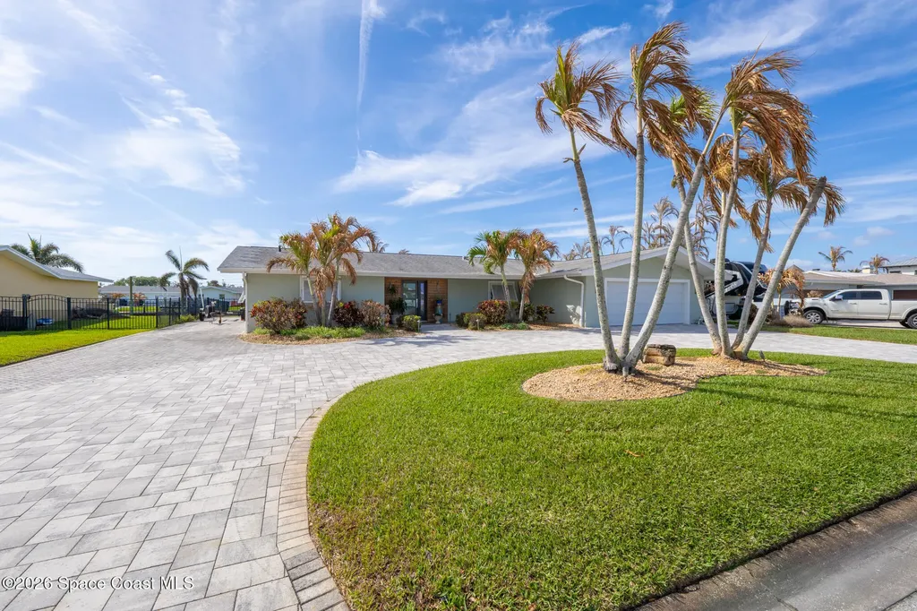 511 Eleuthera Lane Indian Harbour Beach FL 32937