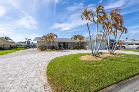 511 Eleuthera Lane Indian Harbour Beach FL 32937