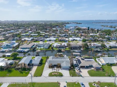511 Eleuthera Lane Indian Harbour Beach FL 32937