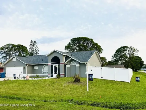 1098 Falconer Street NW Palm Bay FL 32907