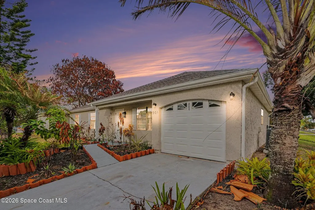 901 Gannet Avenue NW Palm Bay FL 32907