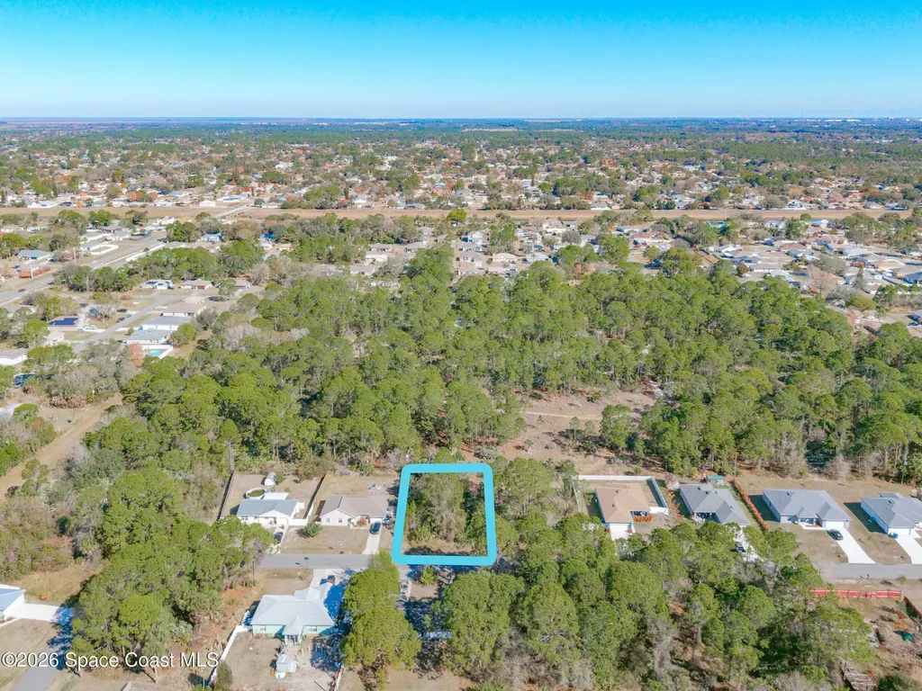 825 Doverbrook Road NW Palm Bay FL 32907