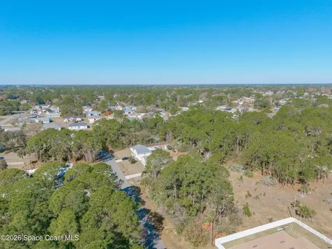825 Doverbrook Road NW Palm Bay FL 32907