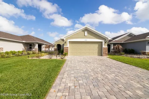 1061 Canfield Circle SE Palm Bay FL 32909