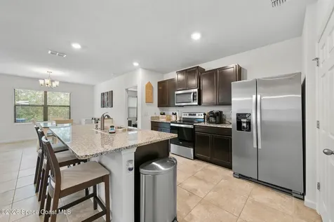 840 Old Country Road SE Palm Bay FL 32909
