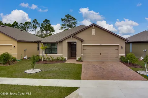 840 Old Country Road SE Palm Bay FL 32909