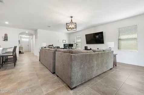 840 Old Country Road SE Palm Bay FL 32909