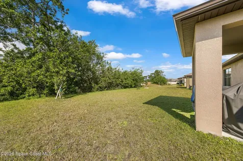 840 Old Country Road SE Palm Bay FL 32909