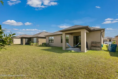 840 Old Country Road SE Palm Bay FL 32909