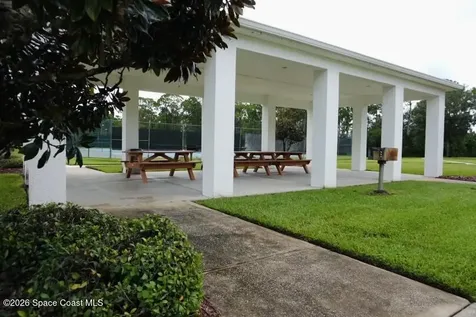 840 Old Country Road SE Palm Bay FL 32909