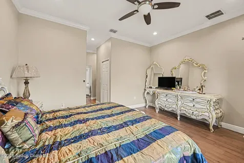 700 Cleaves Street SE Palm Bay FL 32909