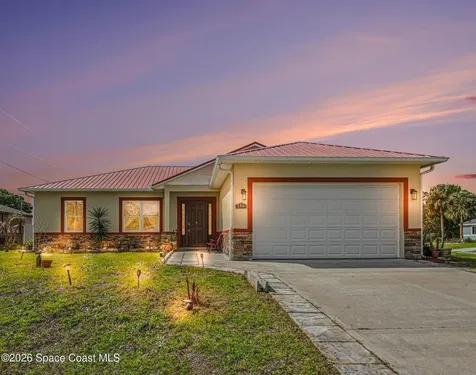700 Cleaves Street SE Palm Bay FL 32909