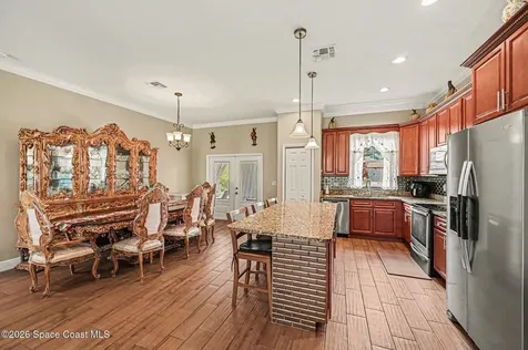 700 Cleaves Street SE Palm Bay FL 32909
