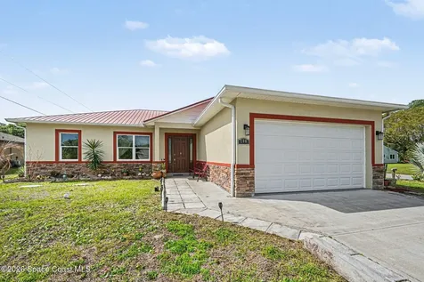 700 Cleaves Street SE Palm Bay FL 32909