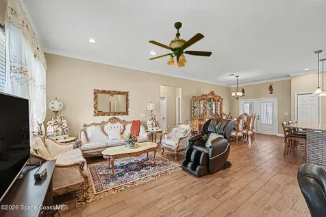 700 Cleaves Street SE Palm Bay FL 32909