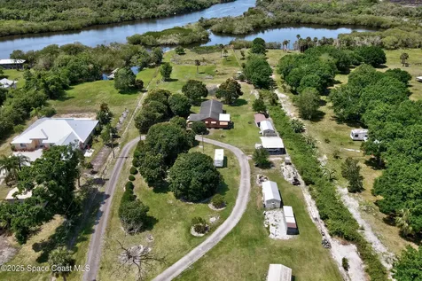 9556 Fleming Grant Road Micco FL 32976