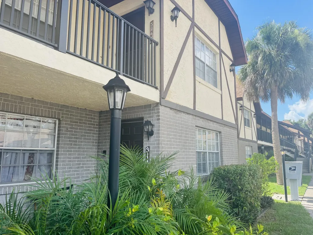 3142 Sir Hamilton Circle Titusville FL 32780