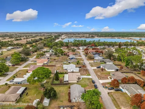 1614 Earlham Avenue NW Palm Bay FL 32907