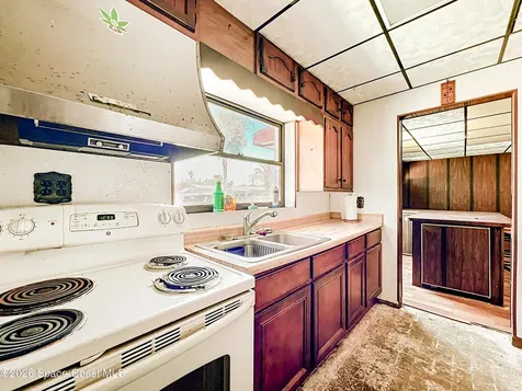 122 Eden Avenue Satellite Beach FL 32937
