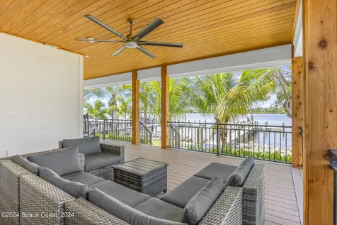 19 Vip Island Grant-valkaria FL 32949