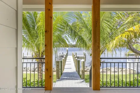 19 Vip Island Grant-valkaria FL 32949