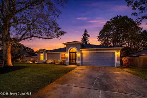211 Seahorse Circle SE Palm Bay FL 32909
