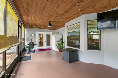 211 Seahorse Circle SE Palm Bay FL 32909