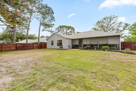 211 Seahorse Circle SE Palm Bay FL 32909