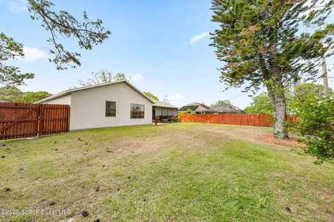 211 Seahorse Circle SE Palm Bay FL 32909
