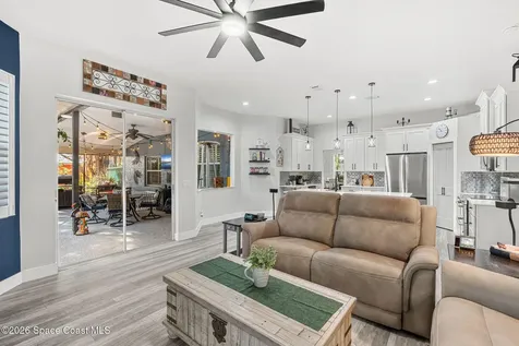 1099 Meadowbrook Road NE Palm Bay FL 32905