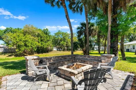 1099 Meadowbrook Road NE Palm Bay FL 32905