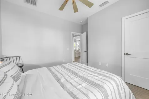 19 Vip Island Grant-valkaria FL 32949