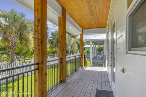 19 Vip Island Grant-valkaria FL 32949