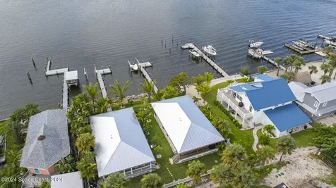 19 Vip Island Grant-valkaria FL 32949