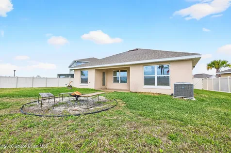 425 Kylar Drive NW Palm Bay FL 32907