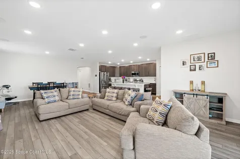 2683 Pinwherry Street NW Palm Bay FL 32907
