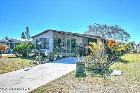 1352 Barefoot Circle Barefoot Bay FL 32976