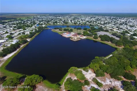 1352 Barefoot Circle Barefoot Bay FL 32976