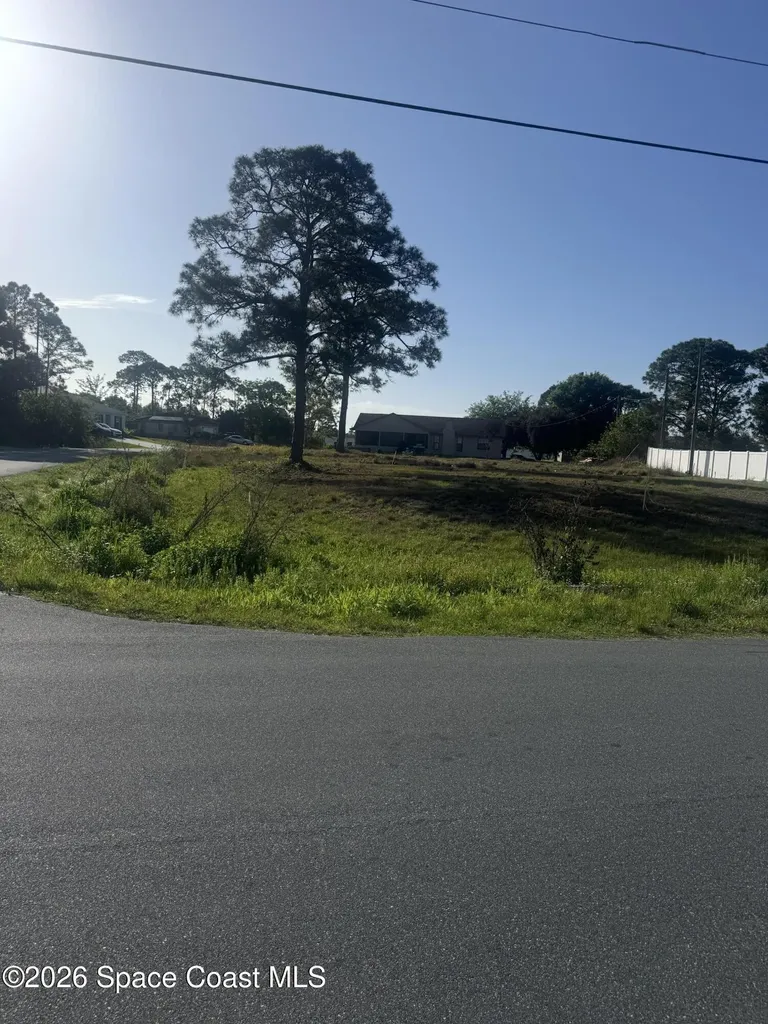 2901 Toulon Road SE Palm Bay FL 32909
