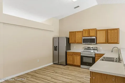 483 Freeman Road NW Palm Bay FL 32907