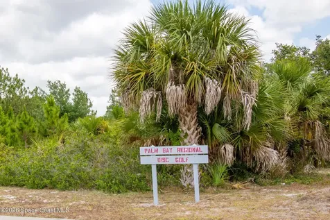 483 Freeman Road NW Palm Bay FL 32907