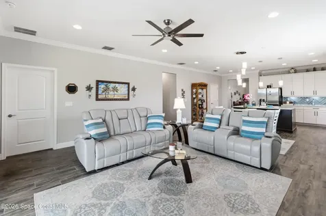 3273 Songbird Circle Harmony FL 34773