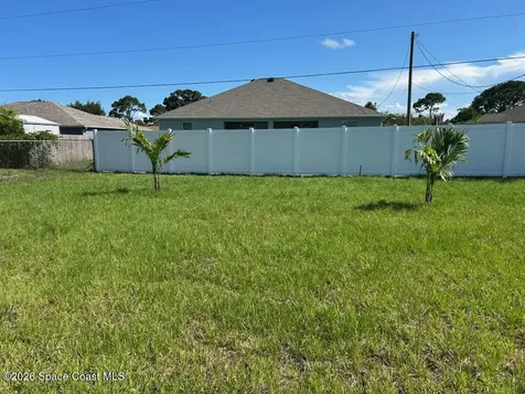 420 Di Lido Street NE Palm Bay FL 32907