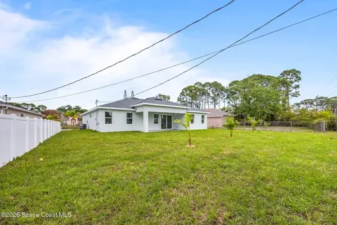 420 Di Lido Street NE Palm Bay FL 32907