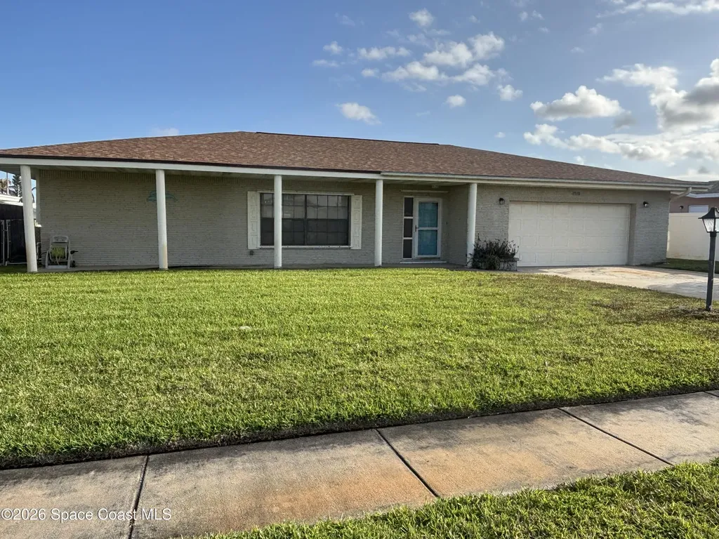 1725 E Riviera Drive Merritt Island FL 32952