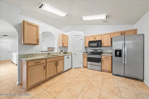 2237 Redwood Circle Palm Bay FL 32905